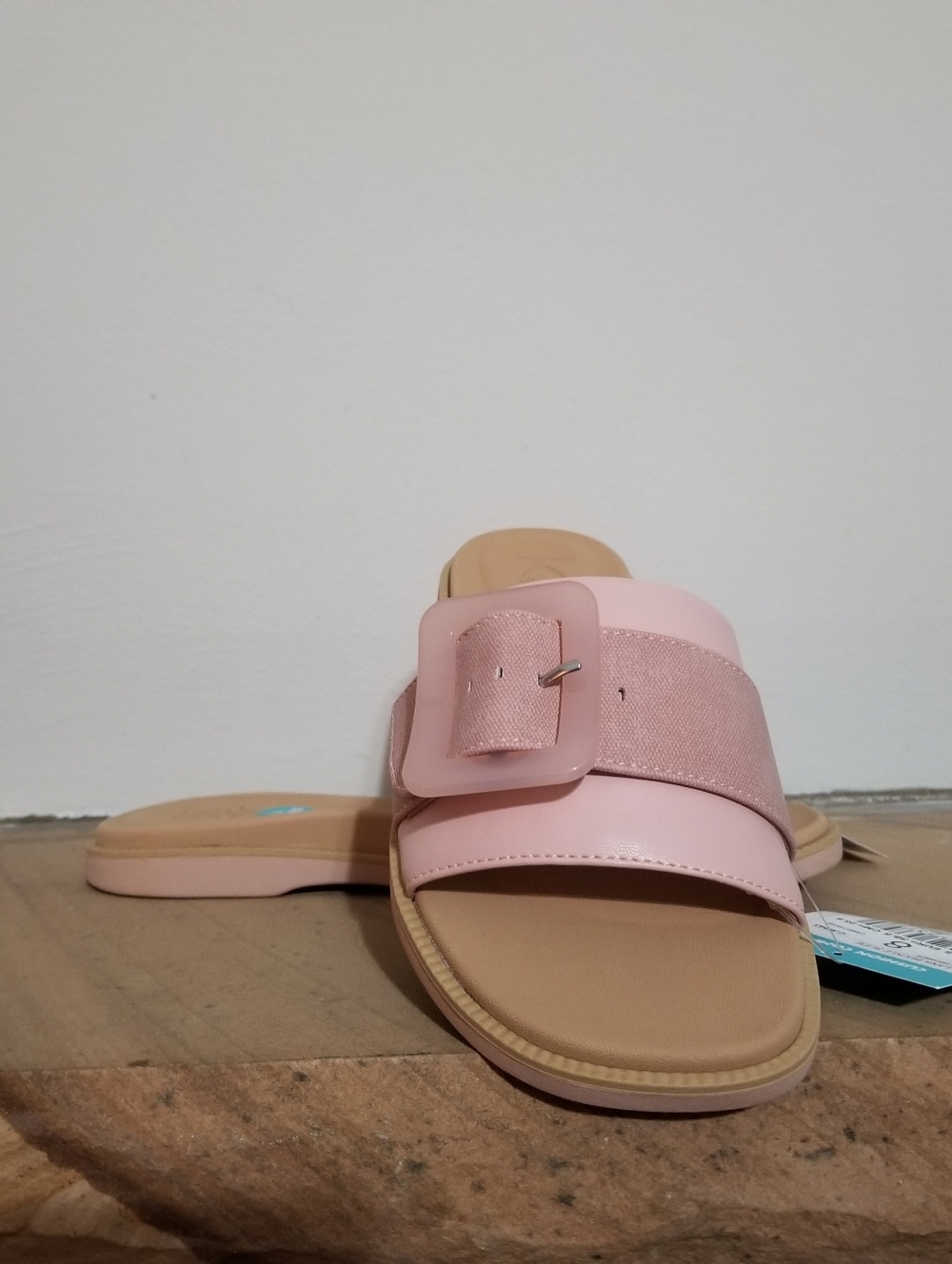 NEW! REEF Women's Pink Slide Sandals with Decorative Buckle sz 8 NWT Price firm - Picture 8 of 8